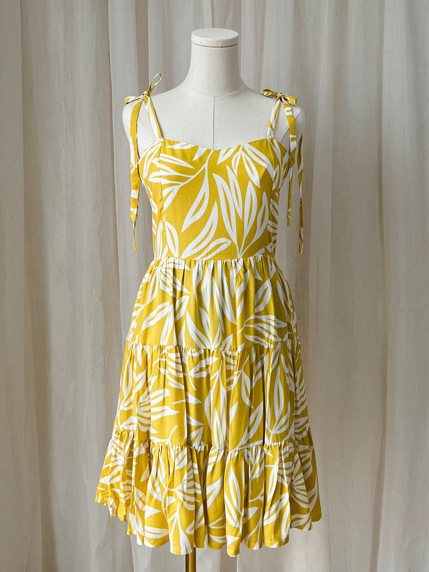 Vestido con tirantes